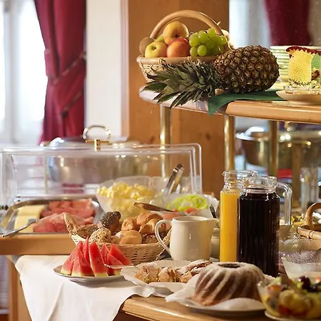 Kaiserblick Hotel 3*