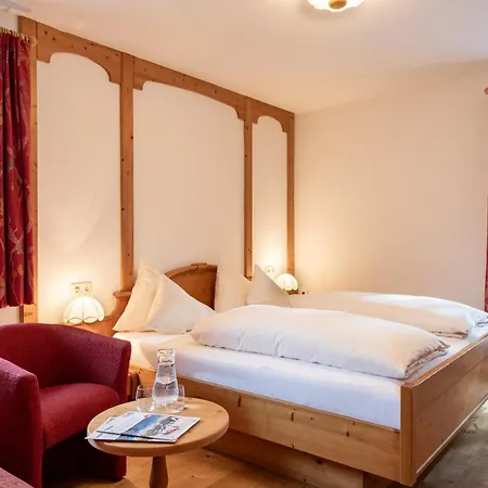 لاندهاوس كايزربليك فندق 3*