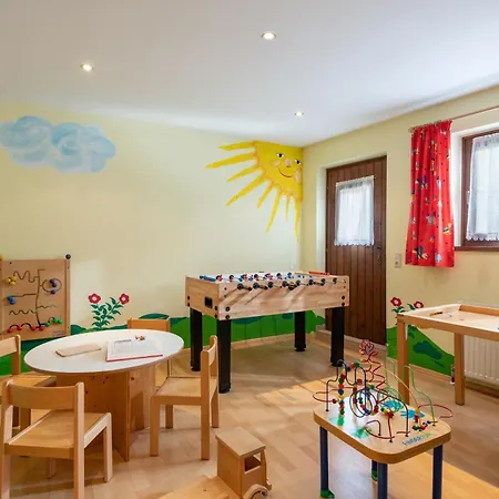 فندق لاندهاوس كايزربليك 3*