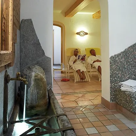 لاندهاوس كايزربليك 3* المو