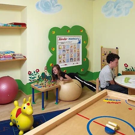 لاندهاوس كايزربليك 3* المو